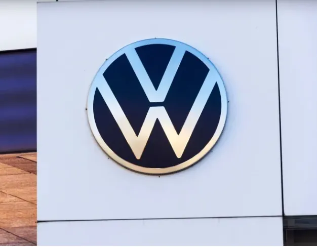 Volkswagen em dificuldades: Receita desce e lucros tombam mais de 30%